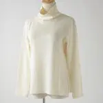 タートルネックプルオーバー
